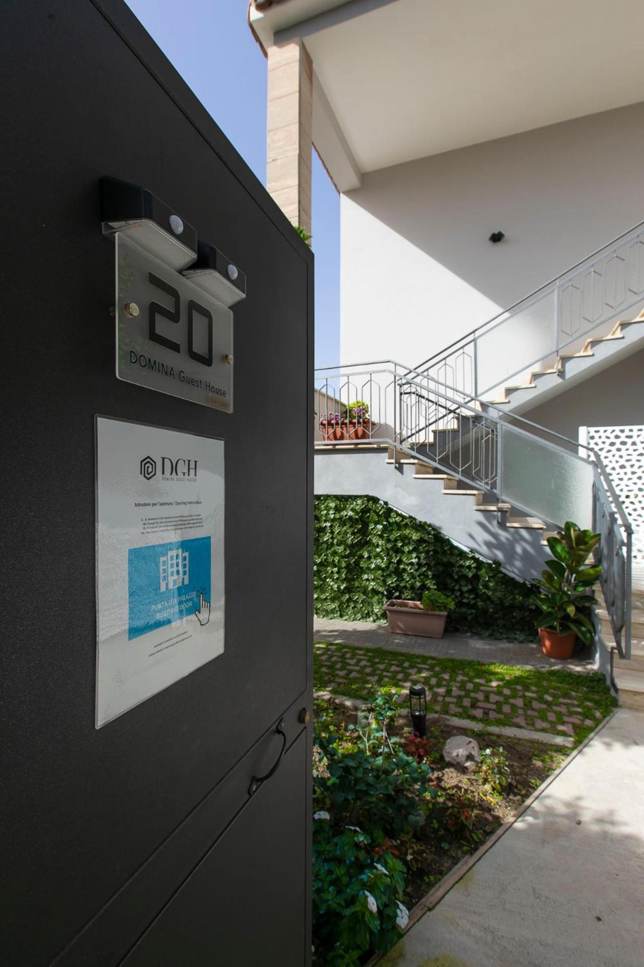 Domina Guest House Fiumicino Exteriör bild